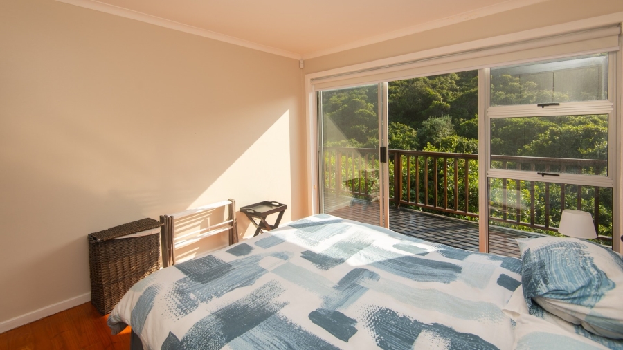 6 Bedroom Property for Sale in Nature On Sea Western Cape